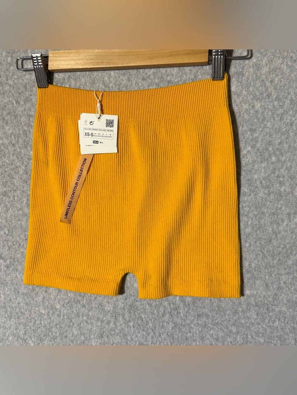 Seamless Ribbed Bike Shorts - Mustard Yellow